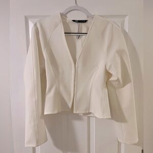 ZARA WHITE BLAZER SMALL